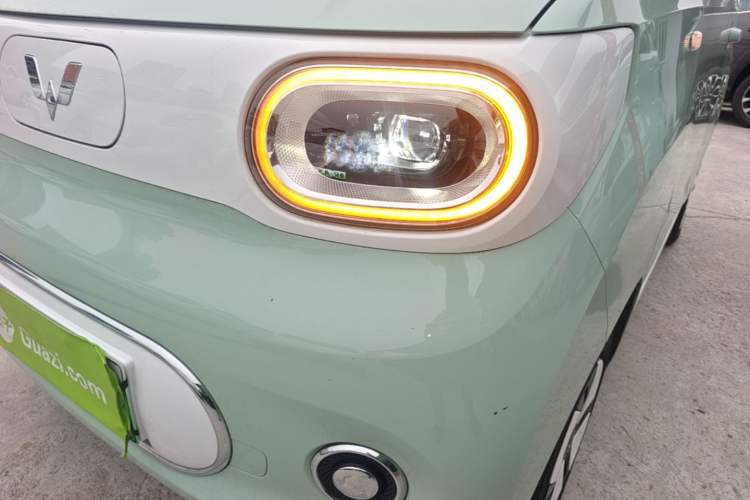 Used Wuling Hongguang MINIEV 2024 3rd Generation 215km Advanced Version Left Front Headlight