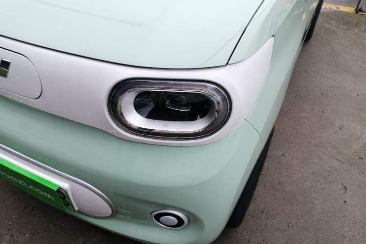 Used Wuling Hongguang MINIEV 2024 3rd Generation 215km Youth Edition Left Front Headlight