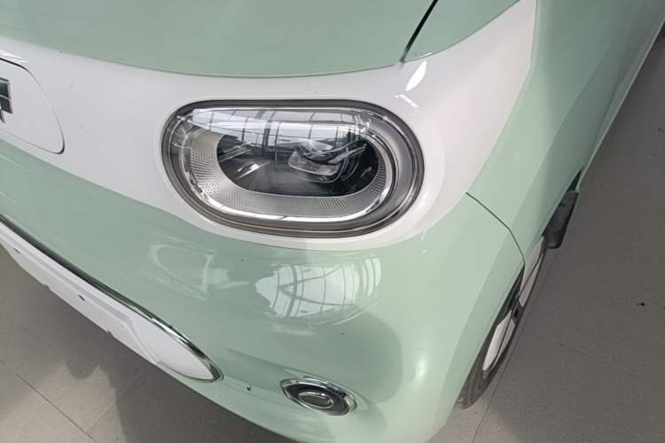 Used Wuling Hongguang MINIEV 2024 3rd Generation 215km Advanced Version Left Front Headlight