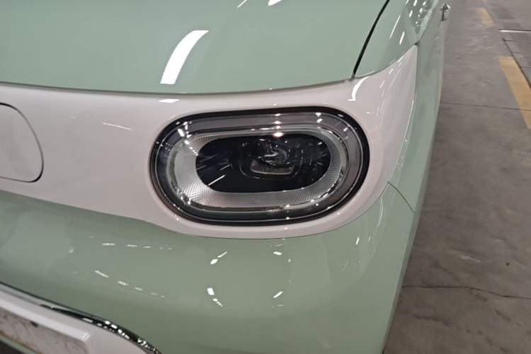 Used Wuling Hongguang MINIEV 2024 3rd Generation 170 km Left Front Headlight