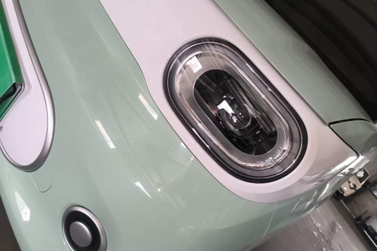 Used Wuling Hongguang MINIEV 2024 3rd Generation 215km Youth Edition Left Front Headlight