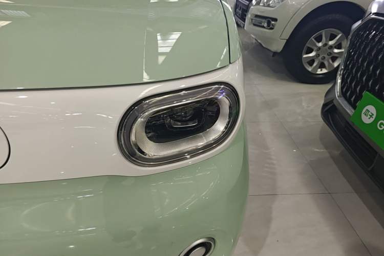 Used Wuling Hongguang MINIEV 2024 3rd Generation 215km Youth Edition Left Front Headlight