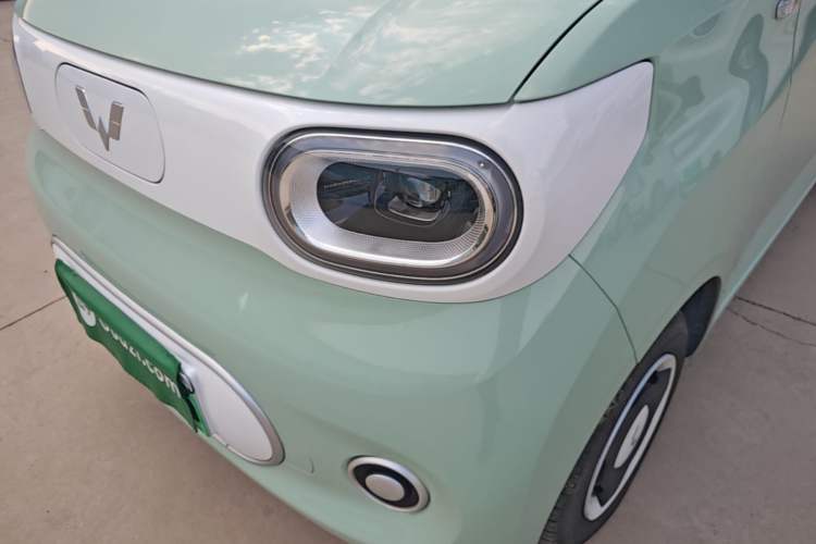 Used Wuling Hongguang MINIEV 2024 3rd Generation 215km Youth Edition Left Front Headlight