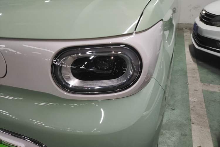 Used Wuling Hongguang MINIEV 2024 3rd Generation 215km Youth Edition Left Front Headlight