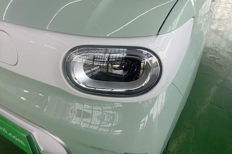 Used Wuling Hongguang MINIEV 2024 3rd Generation 215km Youth Edition Left Front Headlight