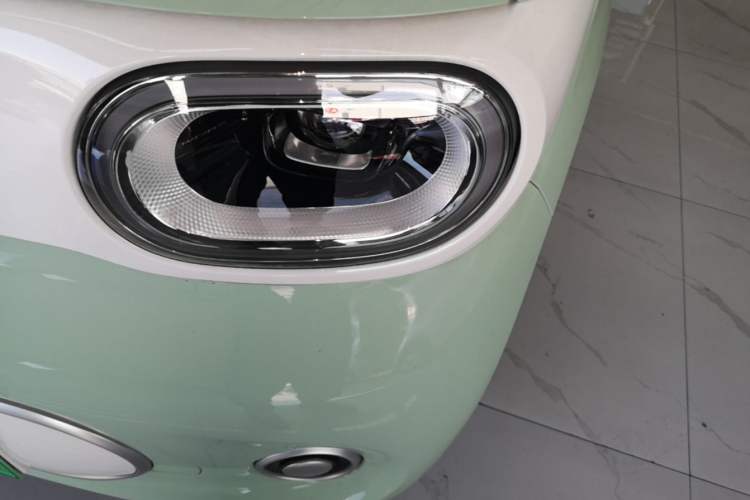 Used Wuling Hongguang MINIEV 2024 3rd Generation 215km Youth Edition Left Front Headlight