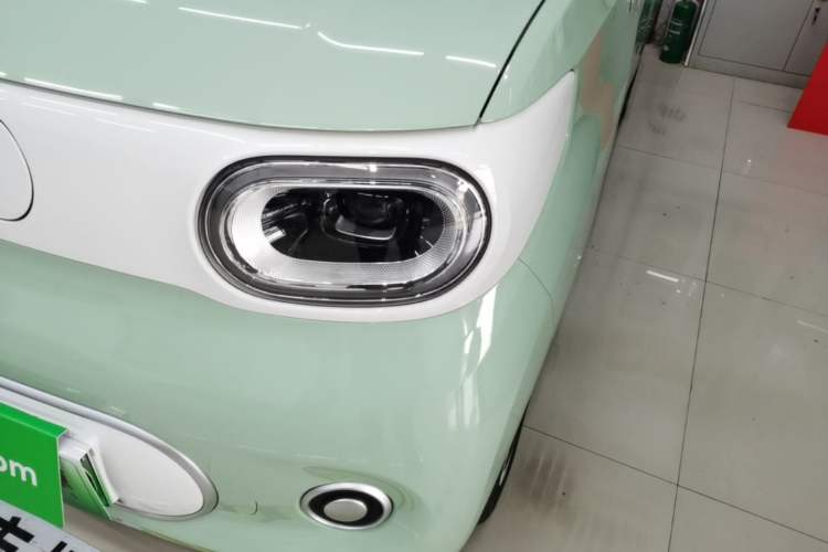Used Wuling Hongguang MINIEV 2024 3rd Generation 215km Youth Edition Left Front Headlight