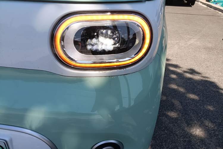 Used Wuling Hongguang MINIEV 2024 3rd Generation 215km Youth Edition Left Front Headlight