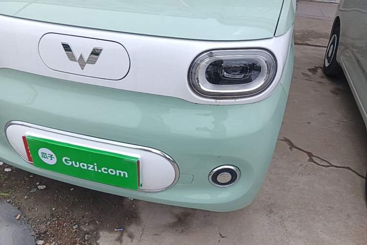 Used Wuling Hongguang MINIEV 2024 3rd Generation 215km Advanced Version Left Front Headlight