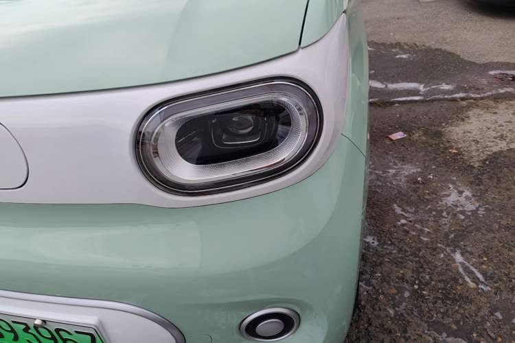 Used Wuling Hongguang MINIEV 2024 3rd Generation 215km Youth Edition Left Front Headlight