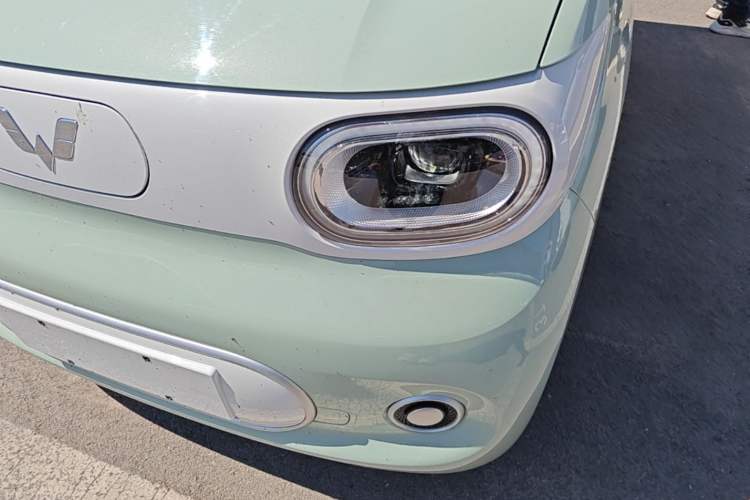Used Wuling Hongguang MINIEV 2024 3rd Generation 215km Youth Edition Left Front Headlight