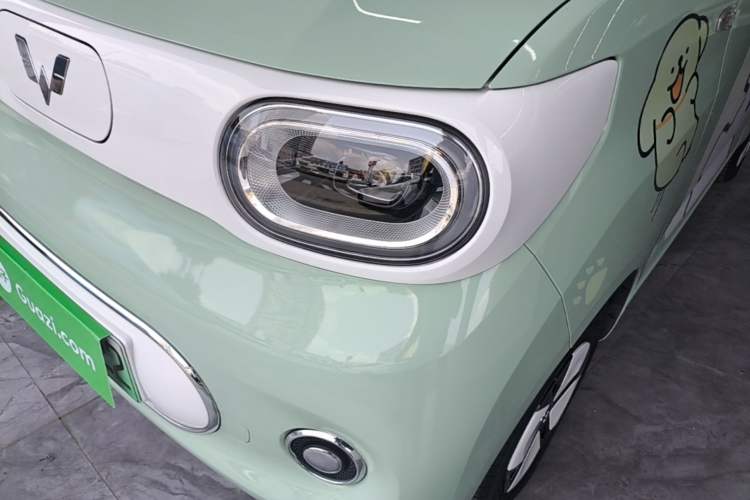 Used Wuling Hongguang MINIEV 2024 3rd Generation 215km Advanced Version Left Front Headlight