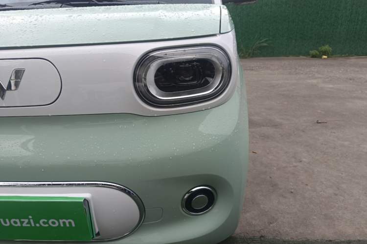 Used Wuling Hongguang MINIEV 2024 3rd Generation 215km Advanced Version Left Front Headlight