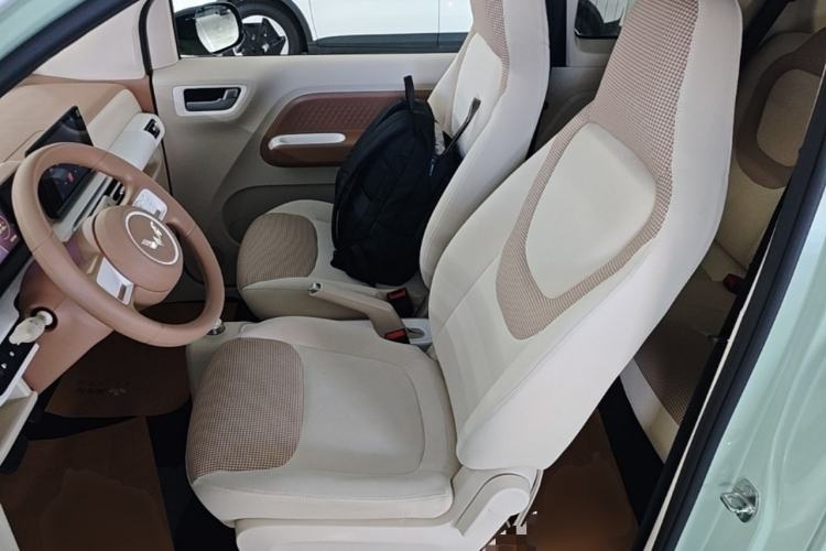 Used Wuling Hongguang MINIEV 2024 3rd Generation 215km Advanced Version Left Front Seat