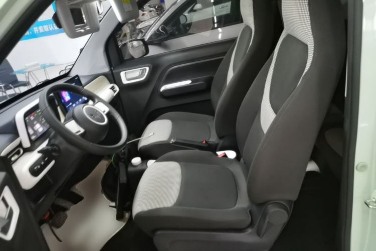 Used Wuling Hongguang MINIEV 2024 3rd Generation 215km Youth Edition Left Front Seat