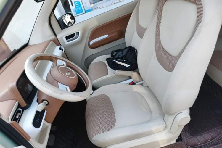Used Wuling Hongguang MINIEV 2024 3rd Generation 215km Youth Edition Left Front Seat
