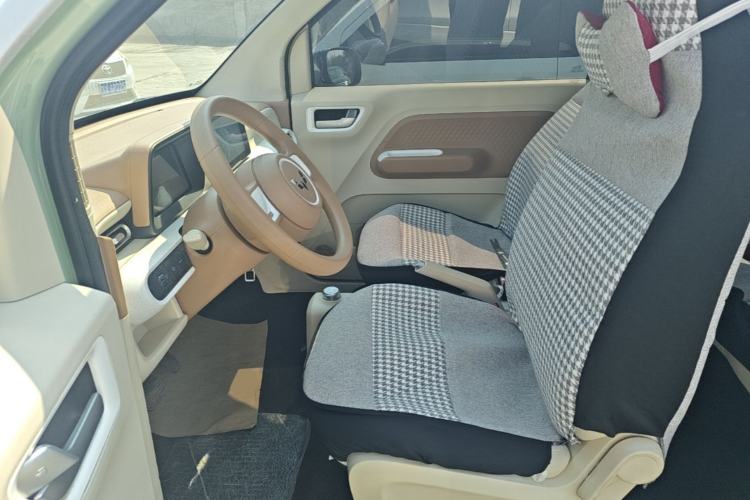 Used Wuling Hongguang MINIEV 2024 3rd Generation 215km Advanced Version Left Front Seat