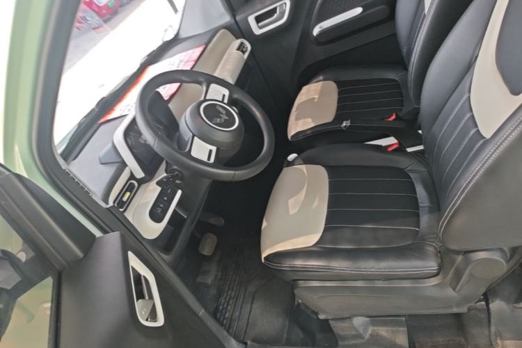 Used Wuling Hongguang MINIEV 2024 3rd Generation 215km Youth Edition Left Front Seat