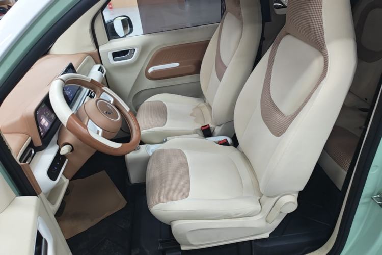 Used Wuling Hongguang MINIEV 2024 3rd Generation 215km Advanced Version Left Front Seat