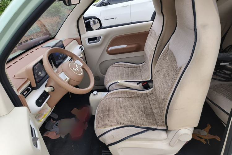 Used Wuling Hongguang MINIEV 2024 3rd Generation 215km Youth Edition Left Front Seat