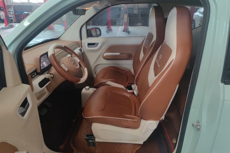 Used Wuling Hongguang MINIEV 2024 3rd Generation 215km Youth Edition Left Front Seat