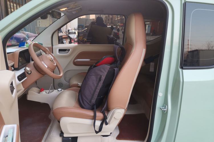 Used Wuling Hongguang MINIEV 2024 3rd Generation 215km Youth Edition Left Front Seat