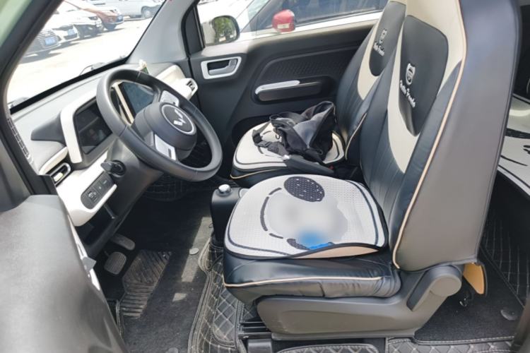 Used Wuling Hongguang MINIEV 2024 3rd Generation 215km Advanced Version Left Front Seat