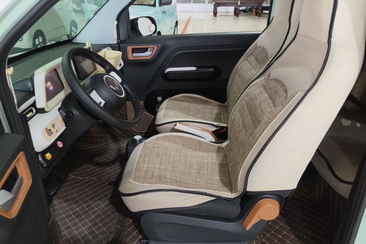Used Wuling Hongguang MINIEV 2024 3rd Generation 215km Advanced Version Left Front Seat