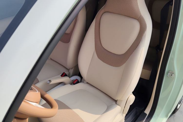 Used Wuling Hongguang MINIEV 2024 3rd Generation 170 km Left Front Seat