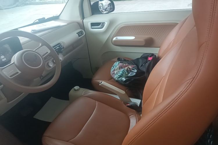 Used Wuling Hongguang MINIEV 2024 3rd Generation 215km Youth Edition Left Front Seat