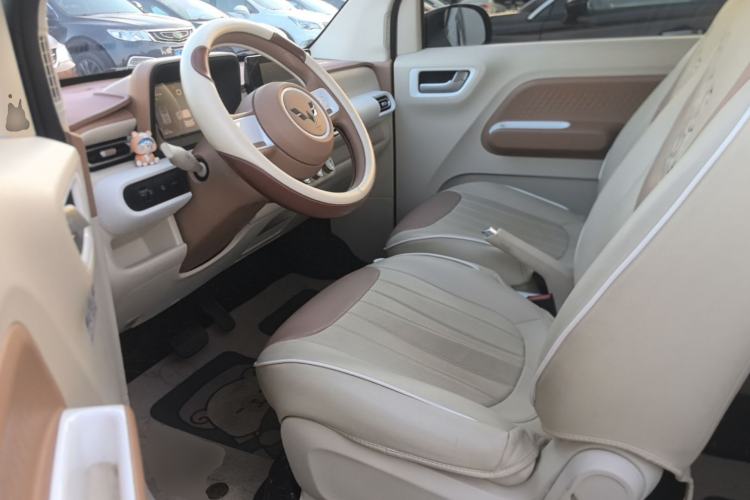 Used Wuling Hongguang MINIEV 2024 3rd Generation 215km Advanced Version Left Front Seat