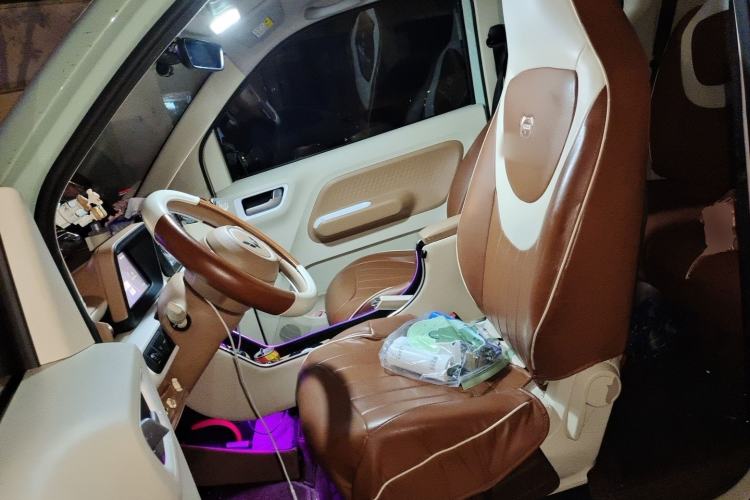 Used Wuling Hongguang MINIEV 2024 3rd Generation 215km Youth Edition Left Front Seat