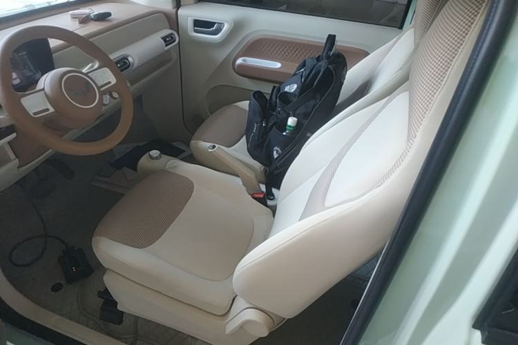 Used Wuling Hongguang MINIEV 2024 3rd Generation 215km Youth Edition Left Front Seat
