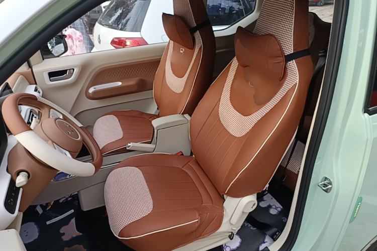 Used Wuling Hongguang MINIEV 2024 3rd Generation 215km Advanced Version Left Front Seat