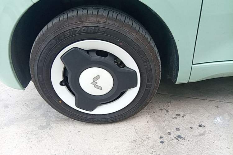 Used Wuling Hongguang MINIEV 2024 3rd Generation 215km Youth Edition Left Front Wheel Hub