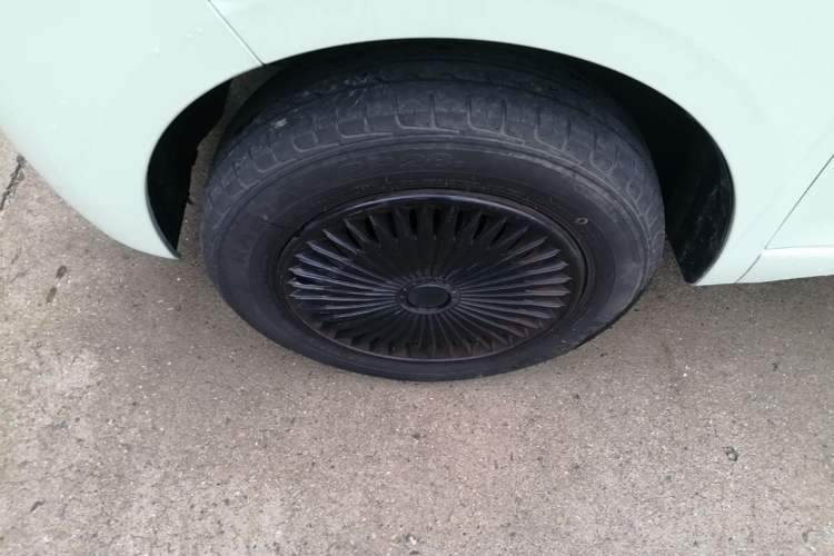 Used Wuling Hongguang MINIEV 2024 3rd Generation 215km Youth Edition Left Front Wheel Hub