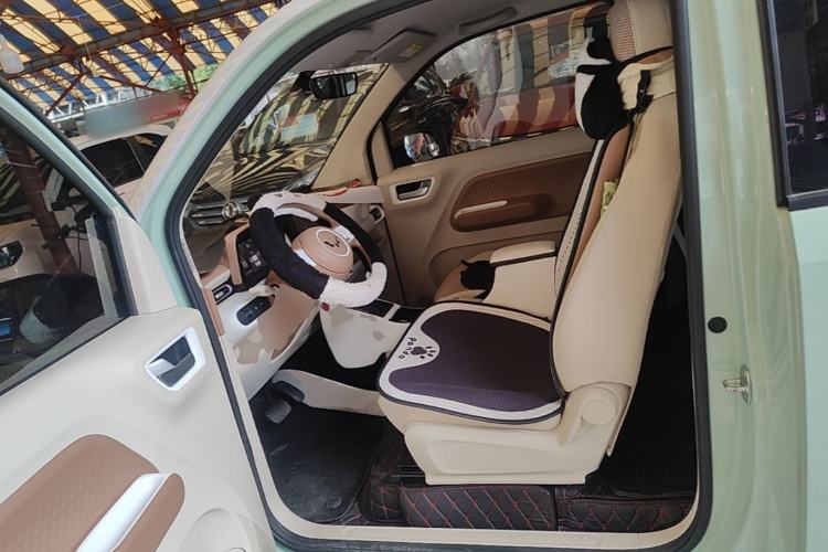 Used Wuling Hongguang MINIEV 2024 3rd Generation 215km Advanced Version Left Rear Seat
