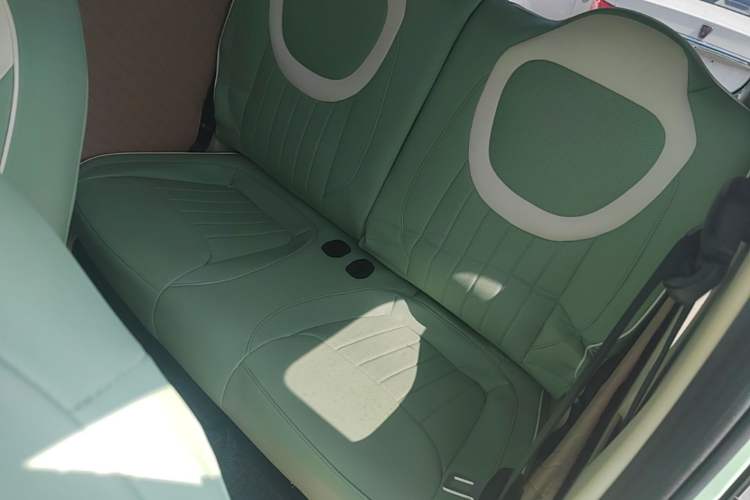 Used Wuling Hongguang MINIEV 2024 3rd Generation 215km Youth Edition Left Rear Seat