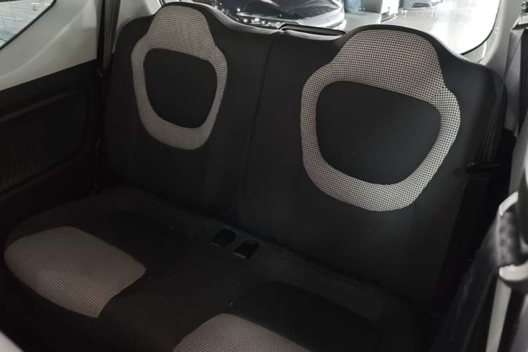 Used Wuling Hongguang MINIEV 2024 3rd Generation 215km Advanced Version Left Rear Seat
