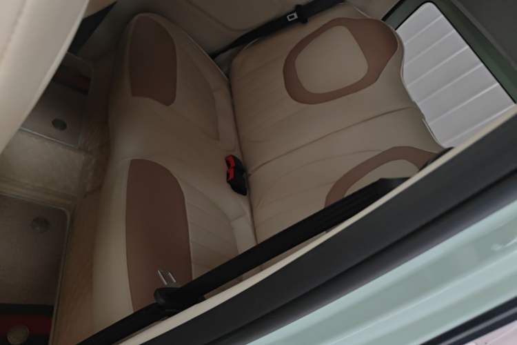 Used Wuling Hongguang MINIEV 2024 3rd Generation 215km Youth Edition Left Rear Seat