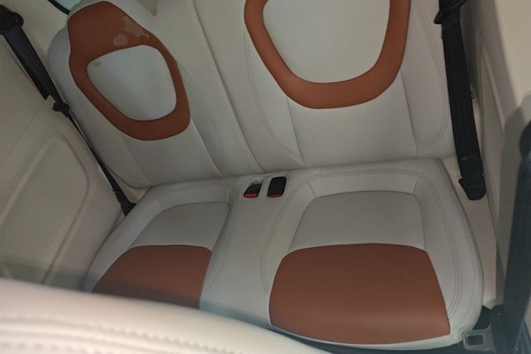 Used Wuling Hongguang MINIEV 2024 3rd Generation 215km Advanced Version Left Rear Seat