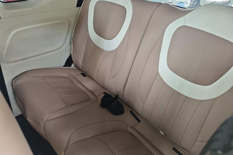 Used Wuling Hongguang MINIEV 2024 3rd Generation 215km Youth Edition Left Rear Seat