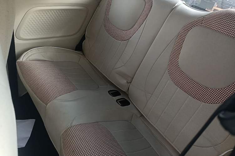 Used Wuling Hongguang MINIEV 2024 3rd Generation 215km Advanced Version Left Rear Seat