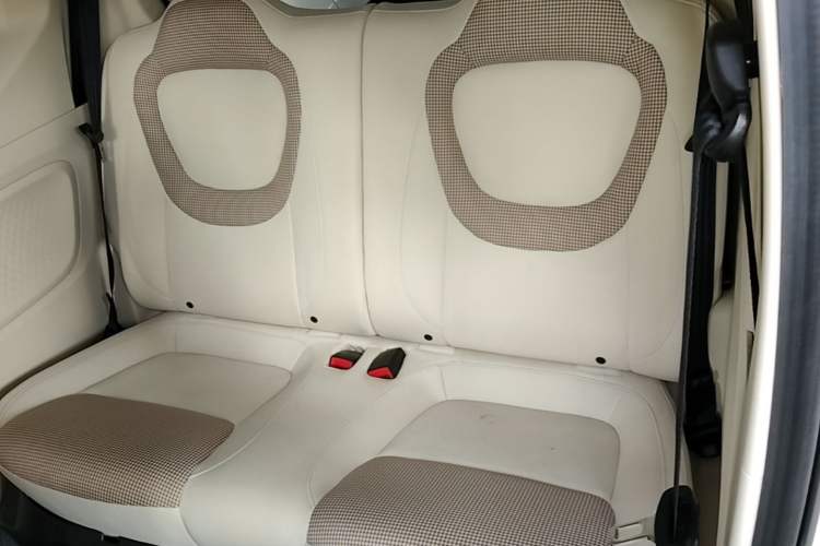 Used Wuling Hongguang MINIEV 2024 3rd Generation 170 km Left Rear Seat
