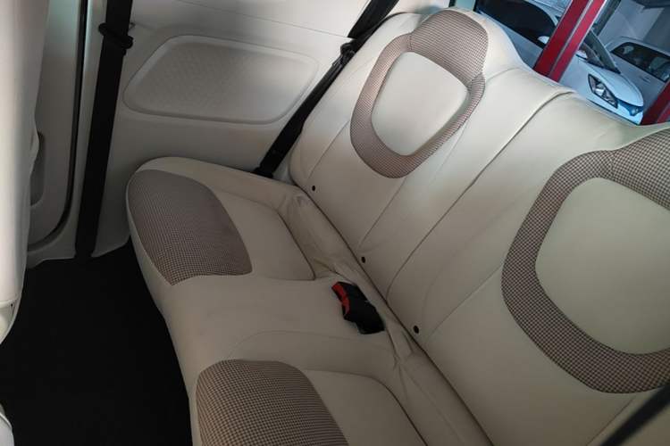 Used Wuling Hongguang MINIEV 2024 3rd Generation 215km Advanced Version Left Rear Seat
