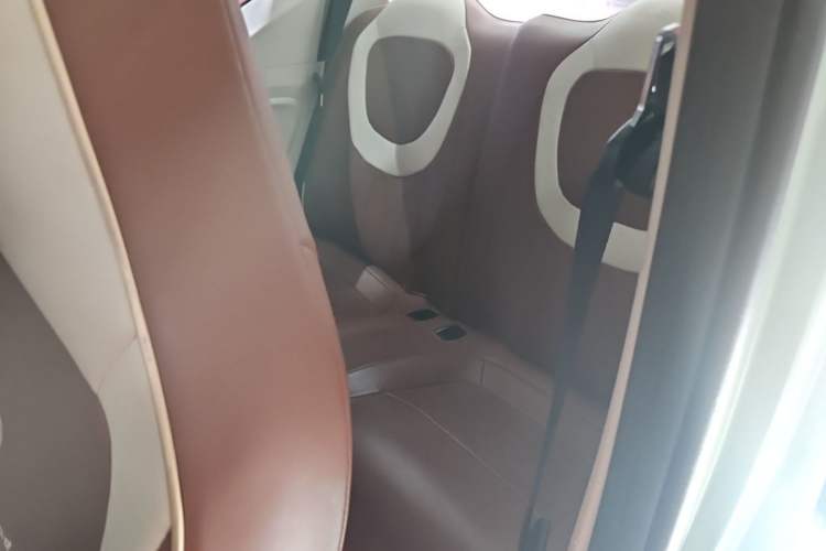 Used Wuling Hongguang MINIEV 2024 3rd Generation 215km Advanced Version Left Rear Seat