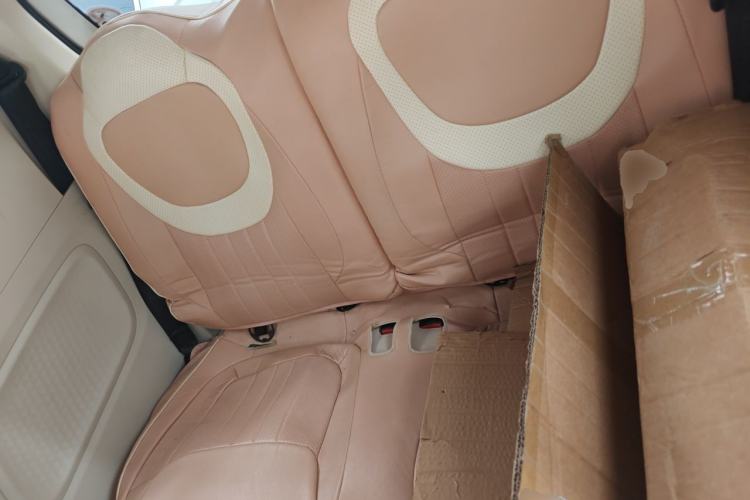 Used Wuling Hongguang MINIEV 2024 3rd Generation 215km Advanced Version Left Rear Seat