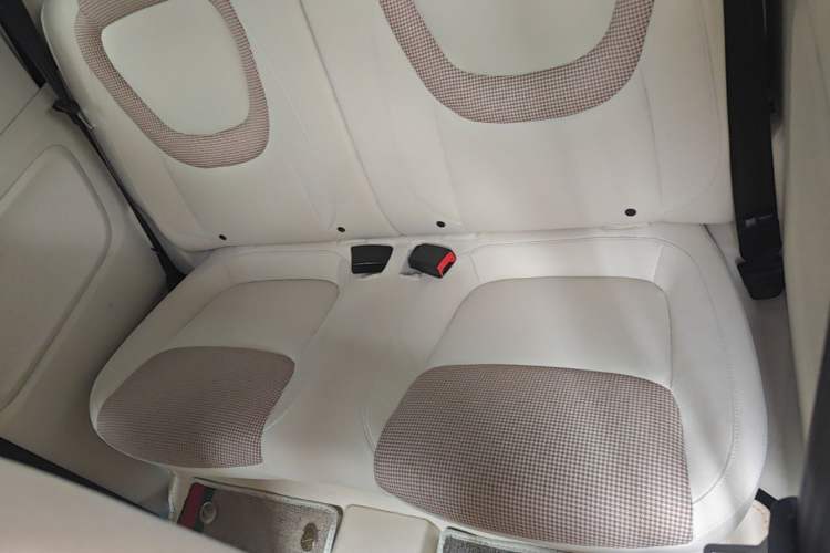 Used Wuling Hongguang MINIEV 2024 3rd Generation 215km Youth Edition Left Rear Seat
