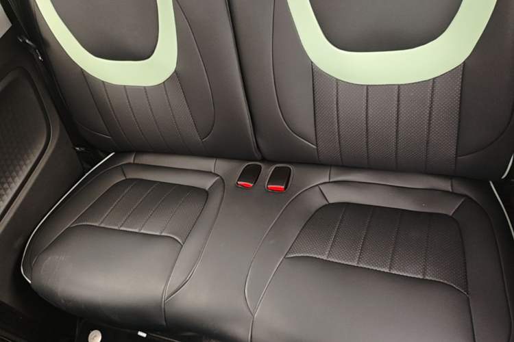 Used Wuling Hongguang MINIEV 2024 3rd Generation 215km Youth Edition Left Rear Seat