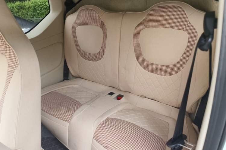 Used Wuling Hongguang MINIEV 2024 3rd Generation 215km Advanced Version Left Rear Seat